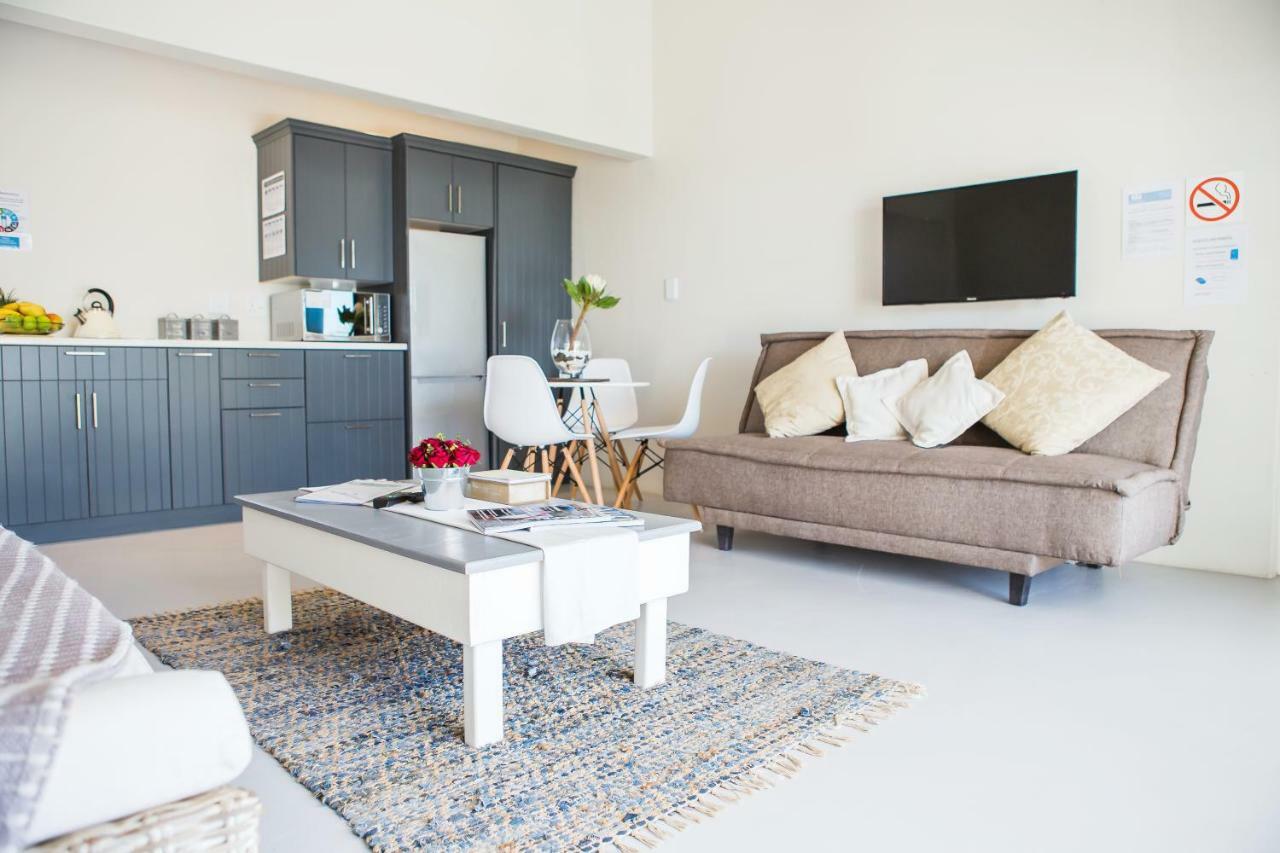 Three Feathers Cottages Langebaan Luaran gambar