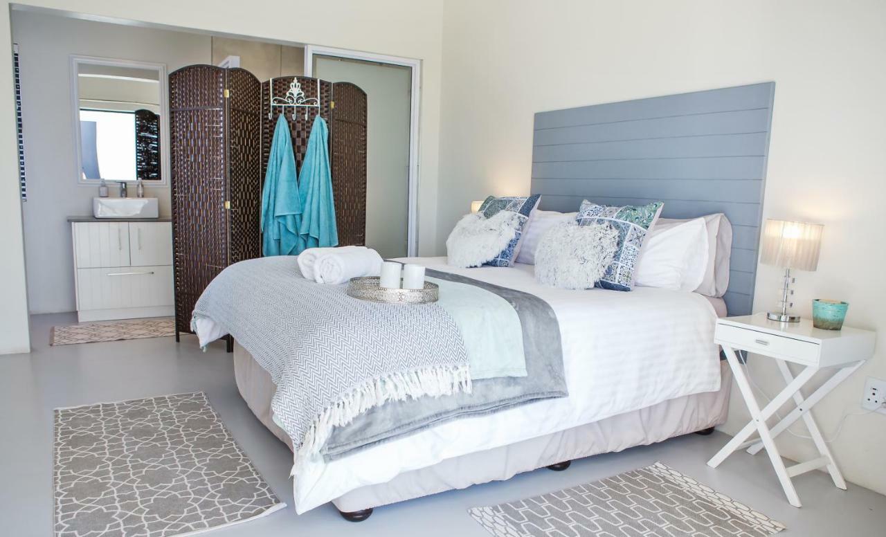 Three Feathers Cottages Langebaan Luaran gambar